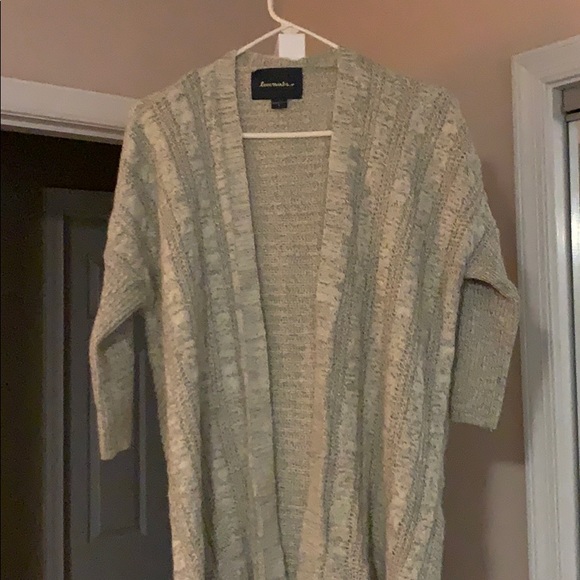 Cardigan - Picture 2 of 3